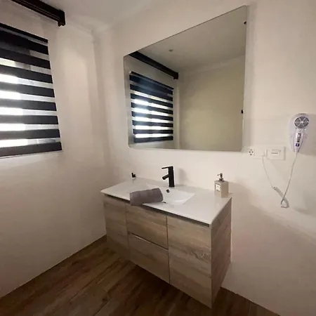 Lm Apartamentos Alfacar Exterior photo