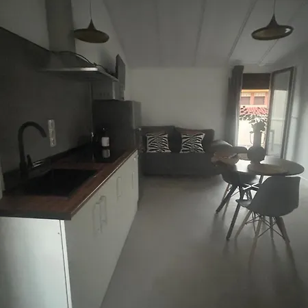 Lm Apartamentos Alfacar Exterior photo